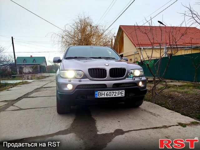 Серый БМВ Х5, объемом двигателя 3 л и пробегом 315 тыс. км за 9000 $, фото 1 на Automoto.ua