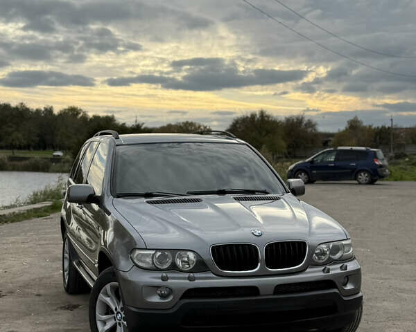 Серый БМВ Х5, объемом двигателя 2.99 л и пробегом 410 тыс. км за 11500 $, фото 1 на Automoto.ua