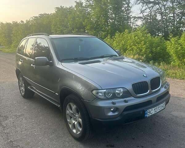 Серый БМВ Х5, объемом двигателя 3 л и пробегом 410 тыс. км за 11000 $, фото 1 на Automoto.ua