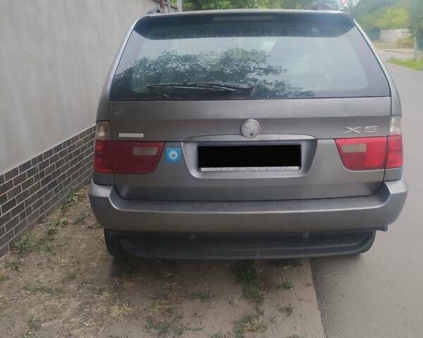Сірий БМВ Х5, об'ємом двигуна 2.99 л та пробігом 350 тис. км за 10200 $, фото 1 на Automoto.ua
