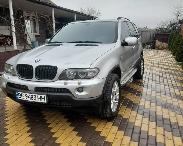 Сірий БМВ Х5, об'ємом двигуна 3 л та пробігом 374 тис. км за 11800 $, фото 1 на Automoto.ua