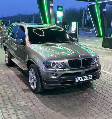 Серый БМВ Х5, объемом двигателя 3 л и пробегом 378 тыс. км за 16000 $, фото 1 на Automoto.ua