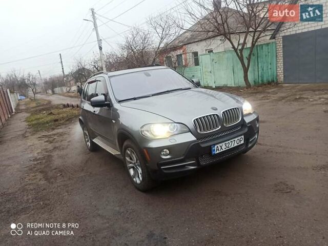 Серый БМВ Х5, объемом двигателя 4.8 л и пробегом 294 тыс. км за 12000 $, фото 1 на Automoto.ua