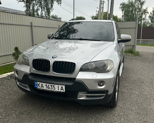 Серый БМВ Х5, объемом двигателя 3 л и пробегом 330 тыс. км за 10500 $, фото 1 на Automoto.ua