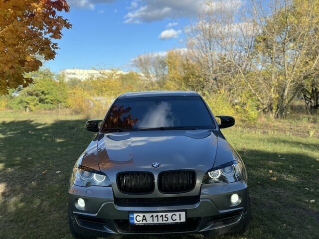 Серый БМВ Х5, объемом двигателя 4.8 л и пробегом 197 тыс. км за 12000 $, фото 1 на Automoto.ua