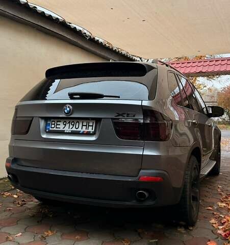 Сірий БМВ Х5, об'ємом двигуна 3 л та пробігом 250 тис. км за 14500 $, фото 1 на Automoto.ua
