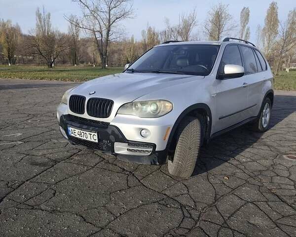 Сірий БМВ Х5, об'ємом двигуна 3 л та пробігом 320 тис. км за 12500 $, фото 1 на Automoto.ua