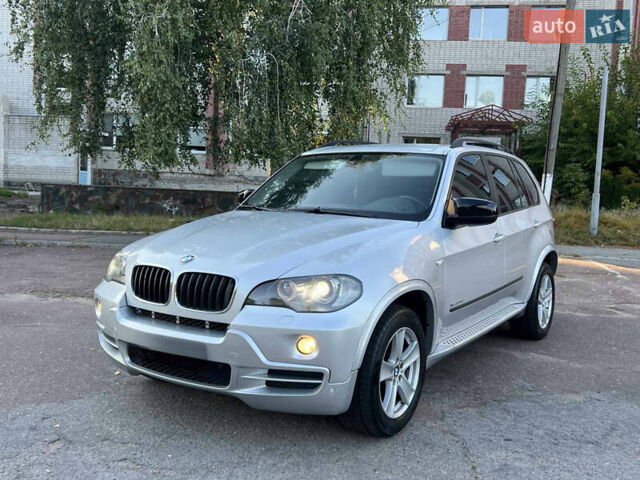 Серый БМВ Х5, объемом двигателя 3 л и пробегом 320 тыс. км за 15500 $, фото 1 на Automoto.ua