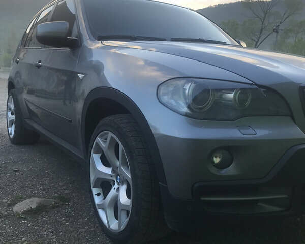 Сірий БМВ Х5, об'ємом двигуна 3 л та пробігом 400 тис. км за 14500 $, фото 1 на Automoto.ua