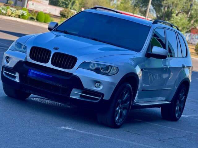 Серый БМВ Х5, объемом двигателя 3 л и пробегом 187 тыс. км за 8999 $, фото 1 на Automoto.ua