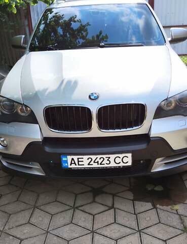 Серый БМВ Х5, объемом двигателя 3 л и пробегом 326 тыс. км за 12300 $, фото 1 на Automoto.ua