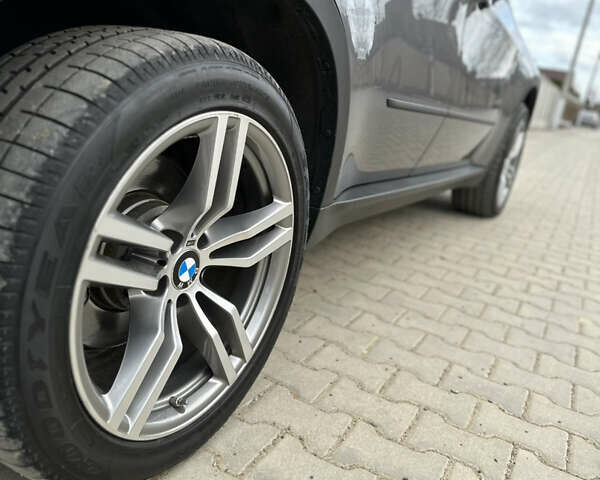 Сірий БМВ Х5, об'ємом двигуна 3 л та пробігом 255 тис. км за 16000 $, фото 1 на Automoto.ua
