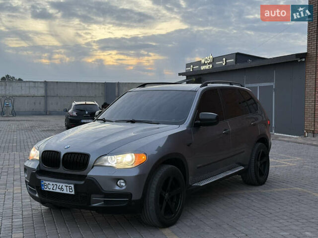 Серый БМВ Х5, объемом двигателя 3 л и пробегом 254 тыс. км за 13999 $, фото 1 на Automoto.ua