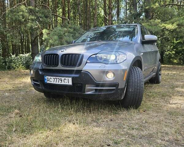 Сірий БМВ Х5, об'ємом двигуна 3 л та пробігом 284 тис. км за 15999 $, фото 1 на Automoto.ua