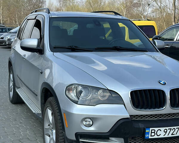 Серый БМВ Х5, объемом двигателя 3 л и пробегом 286 тыс. км за 9500 $, фото 1 на Automoto.ua