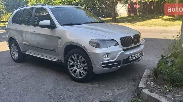 Серый БМВ Х5, объемом двигателя 3 л и пробегом 350 тыс. км за 11500 $, фото 1 на Automoto.ua