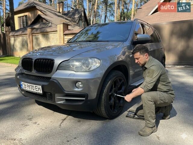 Серый БМВ Х5, объемом двигателя 4.8 л и пробегом 225 тыс. км за 12400 $, фото 1 на Automoto.ua