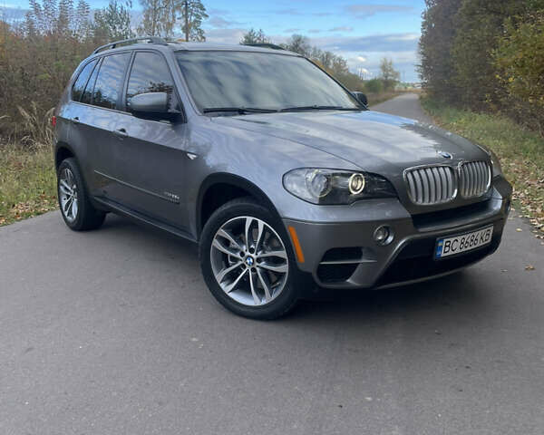Серый БМВ Х5, объемом двигателя 2.99 л и пробегом 285 тыс. км за 16800 $, фото 1 на Automoto.ua