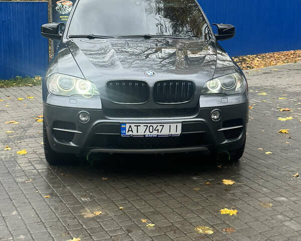 Серый БМВ Х5, объемом двигателя 2.99 л и пробегом 280 тыс. км за 14999 $, фото 1 на Automoto.ua