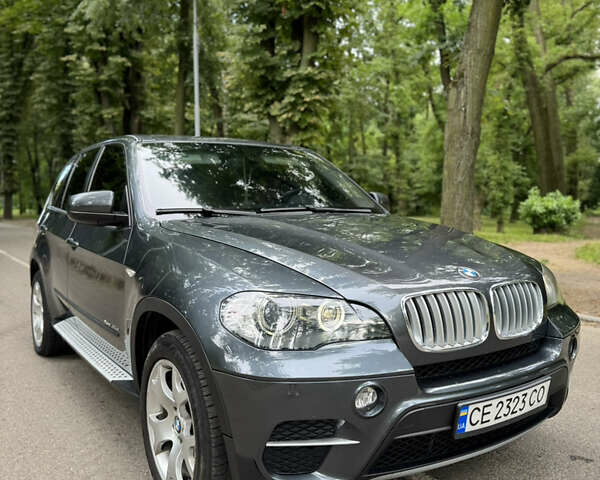 Серый БМВ Х5, объемом двигателя 3 л и пробегом 261 тыс. км за 16800 $, фото 1 на Automoto.ua