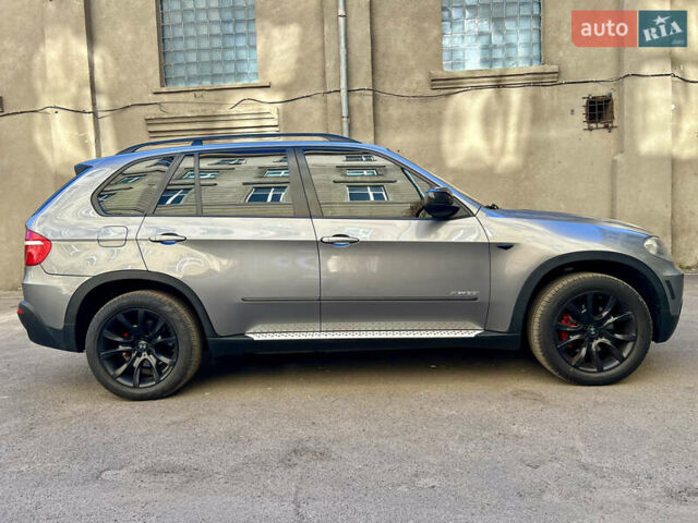 Сірий БМВ Х5, об'ємом двигуна 3 л та пробігом 295 тис. км за 11500 $, фото 1 на Automoto.ua