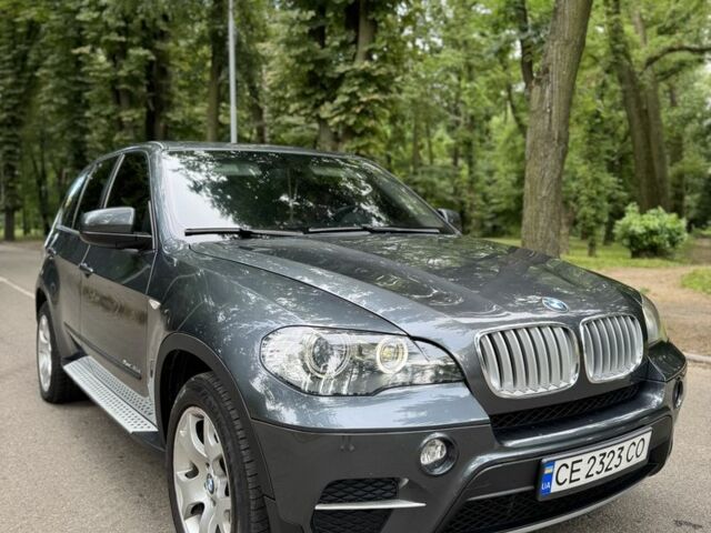 Серый БМВ Х5, объемом двигателя 3 л и пробегом 261 тыс. км за 16299 $, фото 1 на Automoto.ua