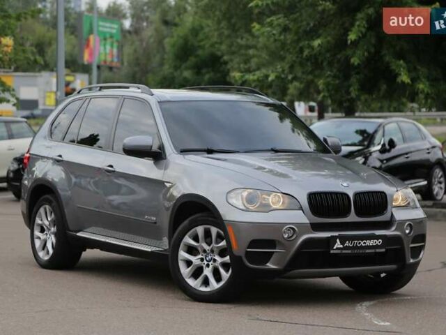 Серый БМВ Х5, объемом двигателя 3 л и пробегом 227 тыс. км за 11900 $, фото 1 на Automoto.ua