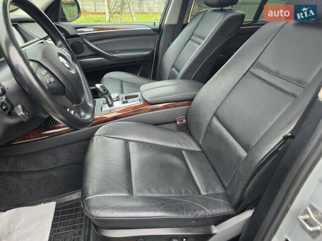 Сірий БМВ Х5, об'ємом двигуна 2.98 л та пробігом 169 тис. км за 12300 $, фото 1 на Automoto.ua