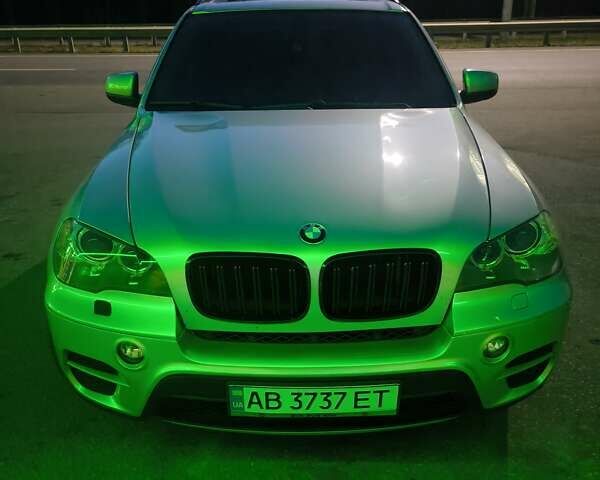 Серый БМВ Х5, объемом двигателя 2.98 л и пробегом 215 тыс. км за 16000 $, фото 1 на Automoto.ua