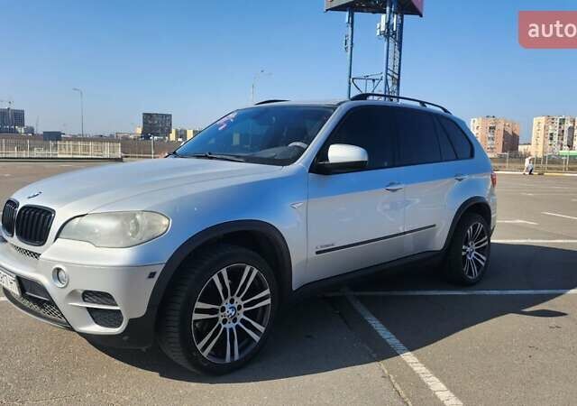 Серый БМВ Х5, объемом двигателя 2.98 л и пробегом 230 тыс. км за 16500 $, фото 1 на Automoto.ua