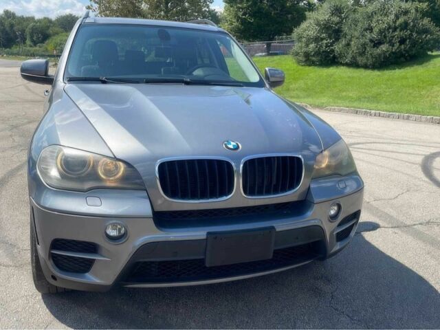 Сірий БМВ Х5, об'ємом двигуна 3 л та пробігом 95 тис. км за 3900 $, фото 1 на Automoto.ua