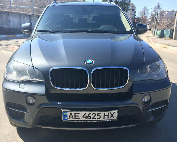 Серый БМВ Х5, объемом двигателя 2.98 л и пробегом 344 тыс. км за 11500 $, фото 1 на Automoto.ua