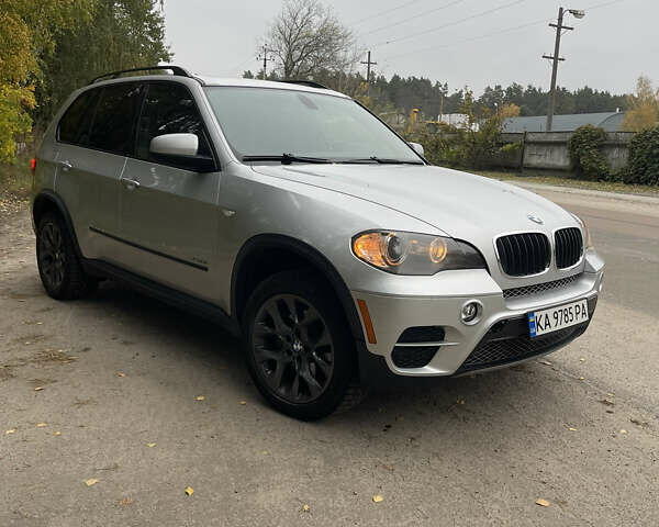 Сірий БМВ Х5, об'ємом двигуна 2.98 л та пробігом 246 тис. км за 13000 $, фото 1 на Automoto.ua