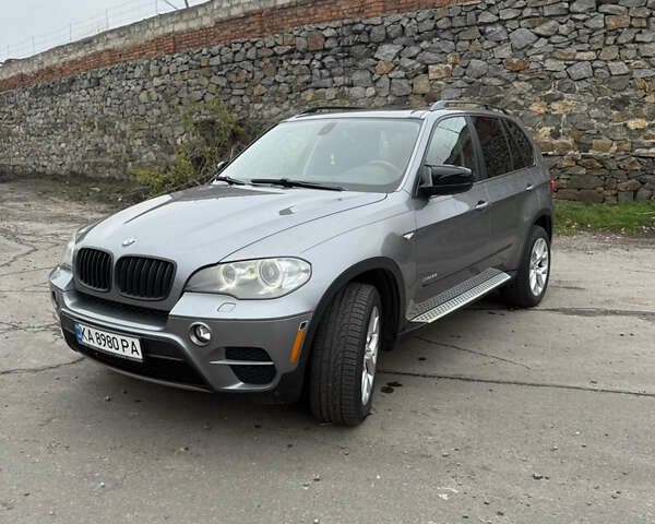 Серый БМВ Х5, объемом двигателя 2.98 л и пробегом 280 тыс. км за 12300 $, фото 1 на Automoto.ua