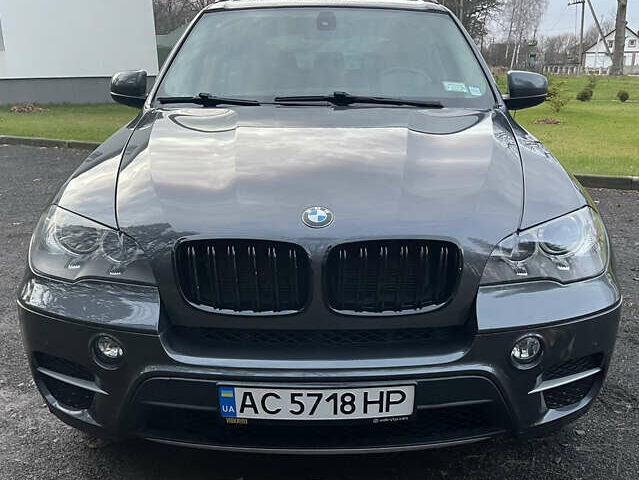 Серый БМВ Х5, объемом двигателя 2.98 л и пробегом 215 тыс. км за 11900 $, фото 1 на Automoto.ua