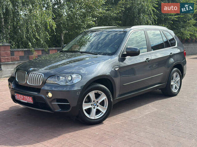 Сірий БМВ Х5, об'ємом двигуна 3 л та пробігом 290 тис. км за 18900 $, фото 1 на Automoto.ua