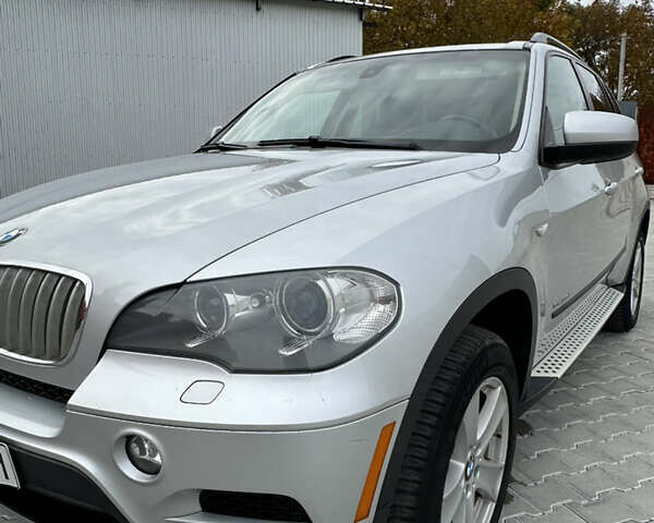 Серый БМВ Х5, объемом двигателя 2.99 л и пробегом 320 тыс. км за 17900 $, фото 1 на Automoto.ua