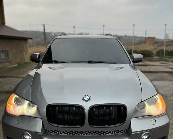 Сірий БМВ Х5, об'ємом двигуна 2.98 л та пробігом 229 тис. км за 12900 $, фото 1 на Automoto.ua