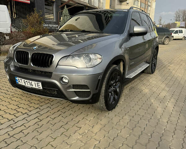 Серый БМВ Х5, объемом двигателя 2.98 л и пробегом 300 тыс. км за 13500 $, фото 1 на Automoto.ua