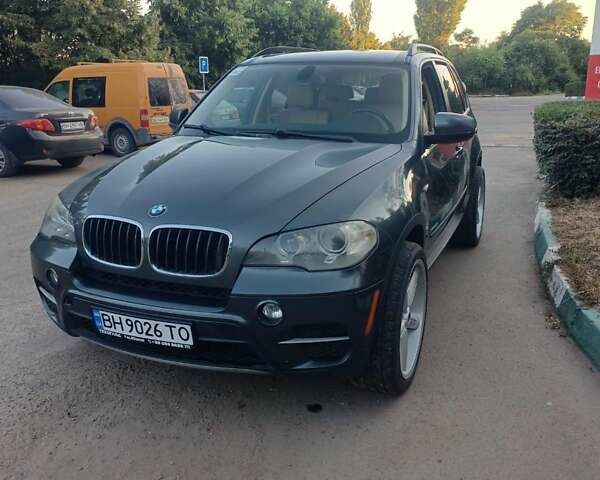 Сірий БМВ Х5, об'ємом двигуна 3 л та пробігом 190 тис. км за 13500 $, фото 1 на Automoto.ua