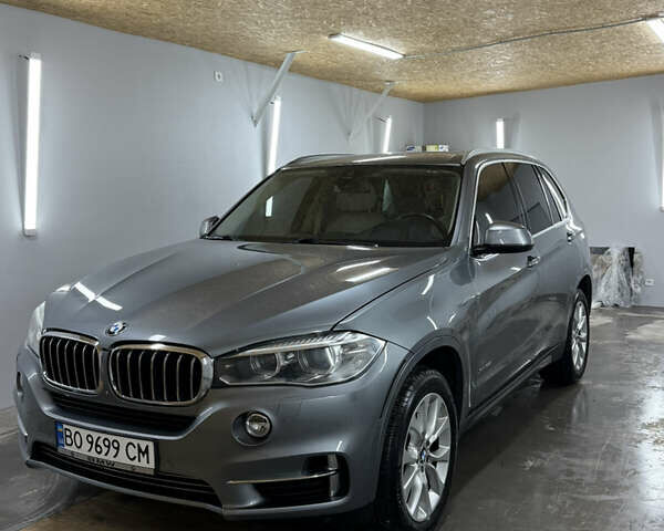 Серый БМВ Х5, объемом двигателя 2.98 л и пробегом 232 тыс. км за 17700 $, фото 1 на Automoto.ua