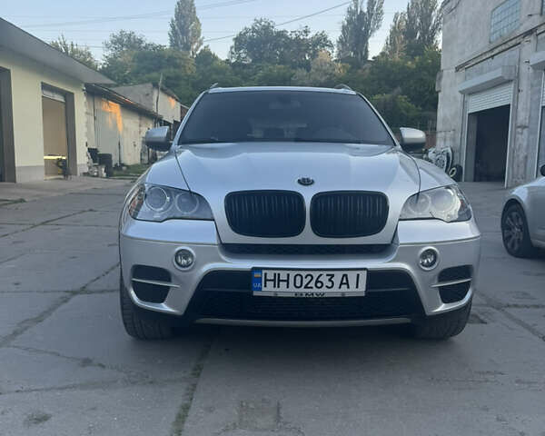Сірий БМВ Х5, об'ємом двигуна 2.99 л та пробігом 140 тис. км за 19500 $, фото 1 на Automoto.ua
