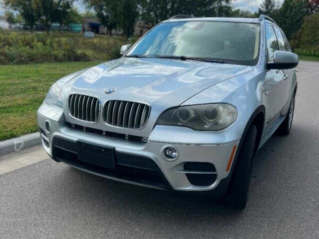 Серый БМВ Х5, объемом двигателя 3 л и пробегом 81 тыс. км за 7600 $, фото 1 на Automoto.ua