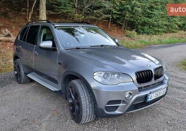 Серый БМВ Х5, объемом двигателя 2.98 л и пробегом 230 тыс. км за 18000 $, фото 1 на Automoto.ua