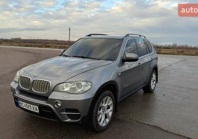 Серый БМВ Х5, объемом двигателя 3 л и пробегом 276 тыс. км за 15999 $, фото 1 на Automoto.ua