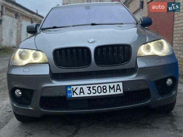 Сірий БМВ Х5, об'ємом двигуна 3 л та пробігом 274 тис. км за 22170 $, фото 1 на Automoto.ua