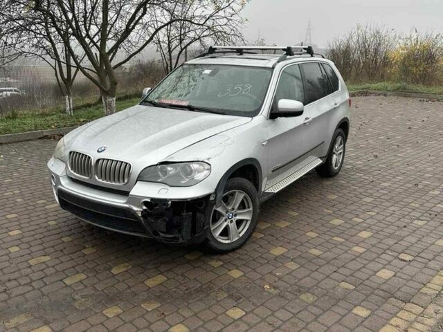 Сірий БМВ Х5, об'ємом двигуна 3 л та пробігом 264 тис. км за 13850 $, фото 1 на Automoto.ua