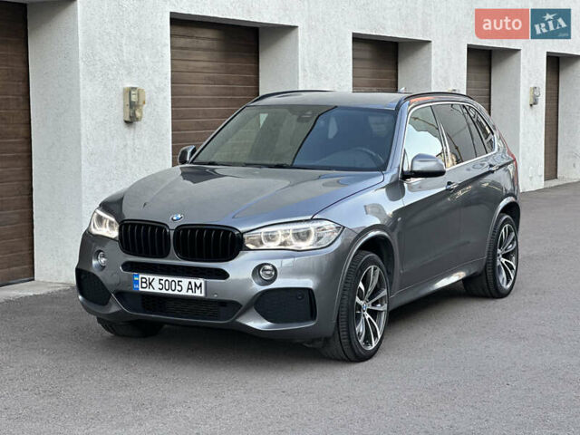 Серый БМВ Х5, объемом двигателя 2.99 л и пробегом 256 тыс. км за 30500 $, фото 1 на Automoto.ua