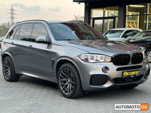 Серый БМВ Х5, объемом двигателя 3 л и пробегом 220 тыс. км за 29700 $, фото 1 на Automoto.ua
