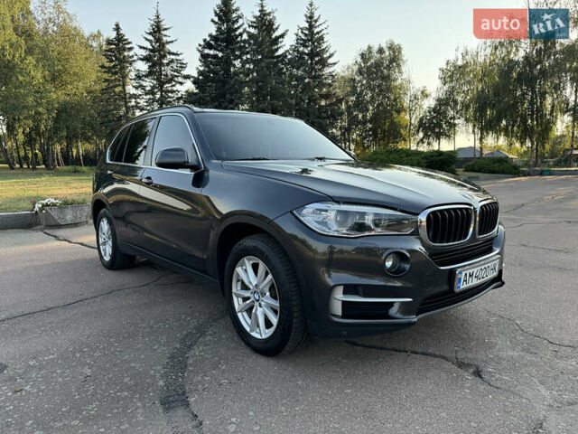 Серый БМВ Х5, объемом двигателя 2.99 л и пробегом 320 тыс. км за 25500 $, фото 1 на Automoto.ua